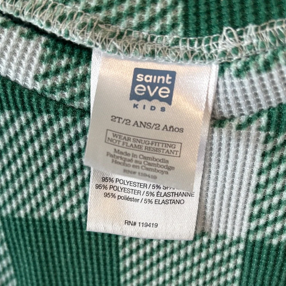Kids Green and White thermal pj shirt Shirt, size 2T - good